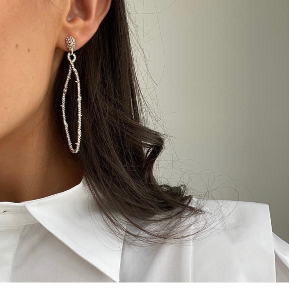 Alexis Bittar Lightweight Thorny Lace Pavé Crystal Twisted Sculptural Earring - Picture 11 of 16